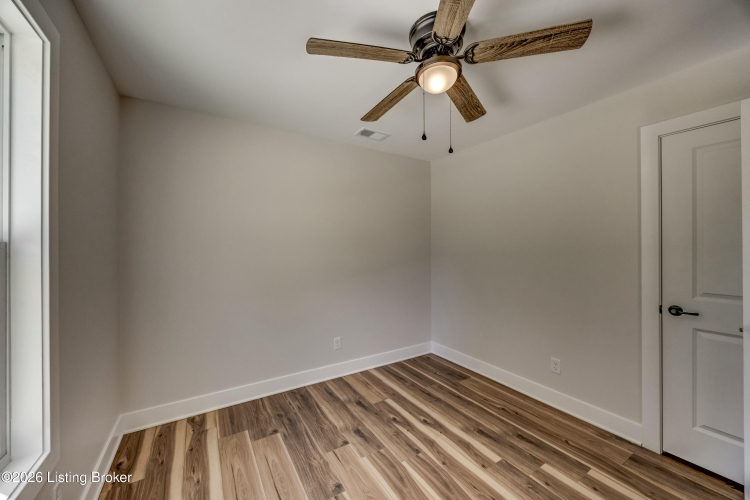 Listing Image 57