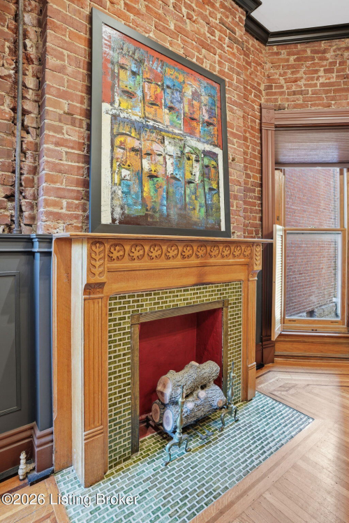 Listing Image 12