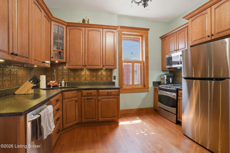 Listing Image 14