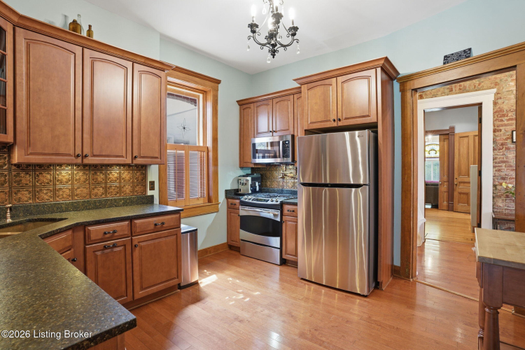 Listing Image 15