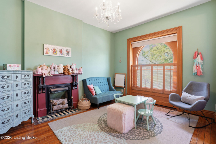 Listing Image 20