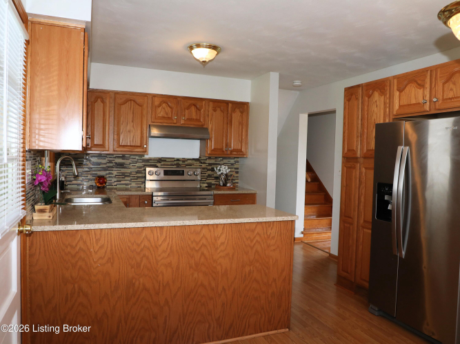 Listing Image 8