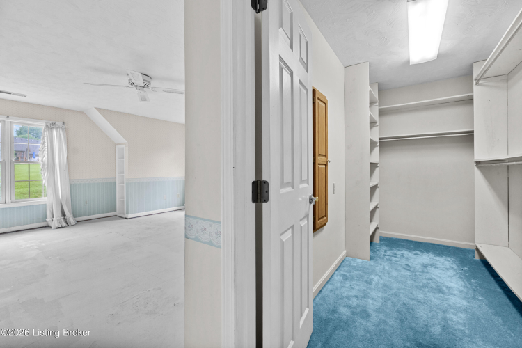 Listing Image 42