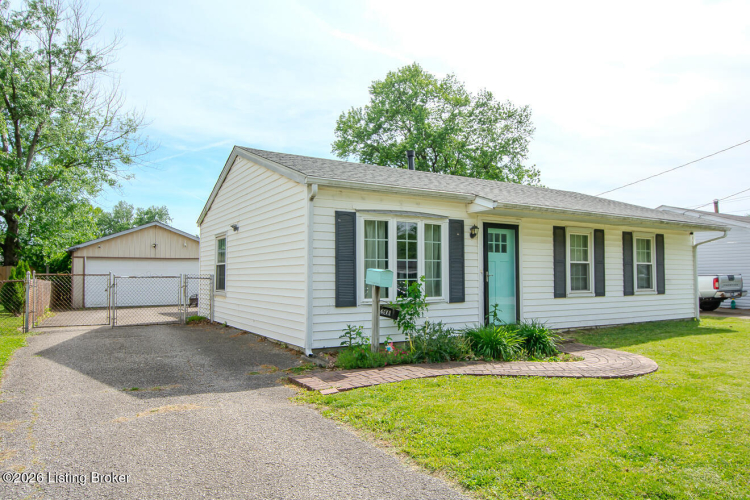 Listing Image 8