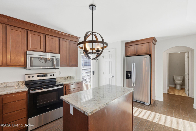 Listing Image 15