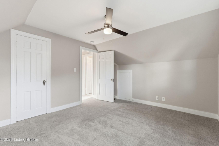 Listing Image 33