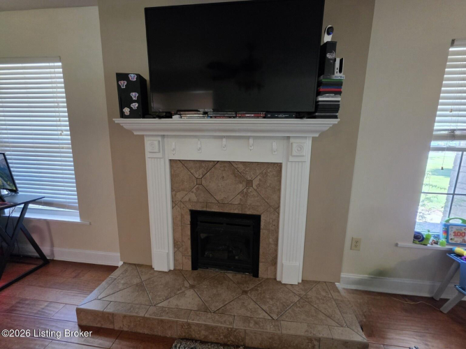 Listing Image 17