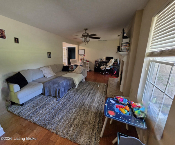 Listing Image 22