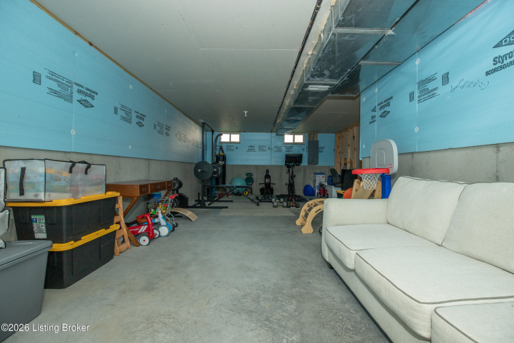 Listing Image 44