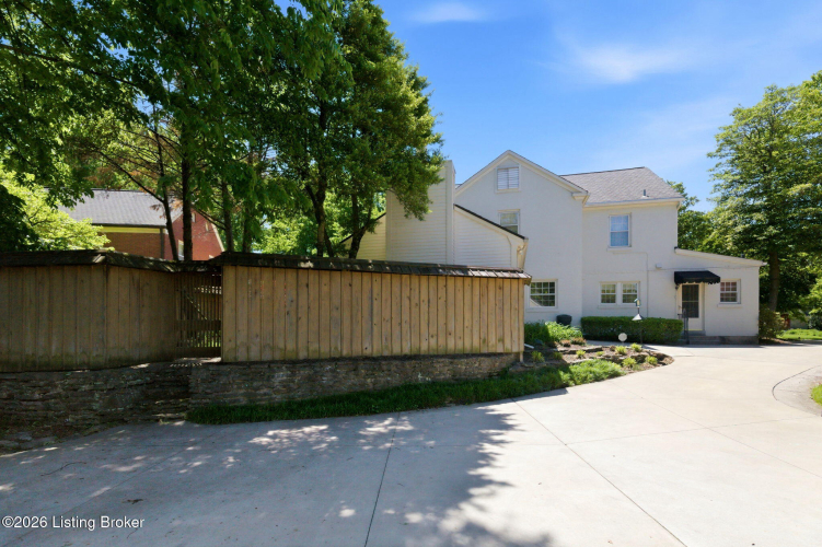 Listing Image 48