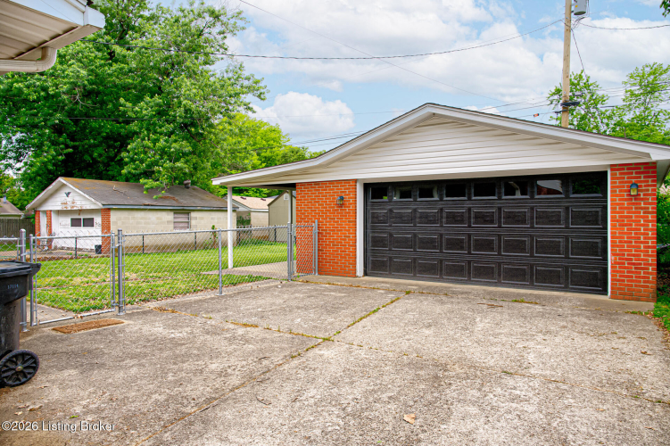 Listing Image 24