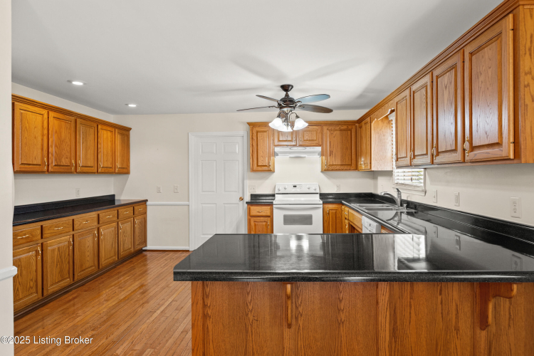 Listing Image 20