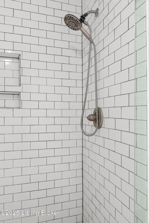 Listing Image 39