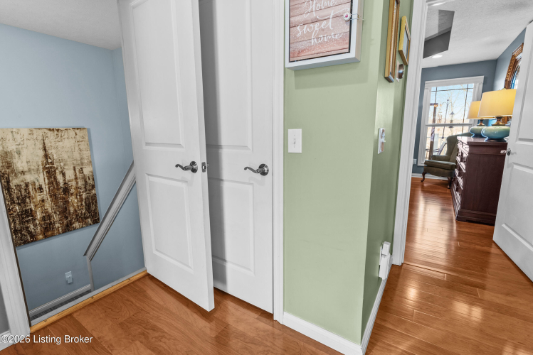 Listing Image 80