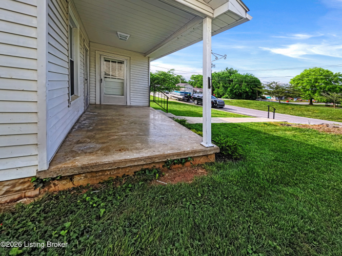 Listing Image 8