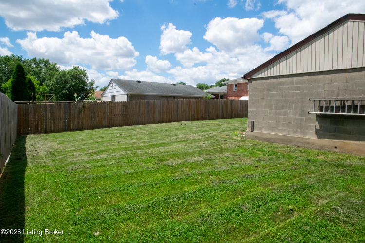 Listing Image 38