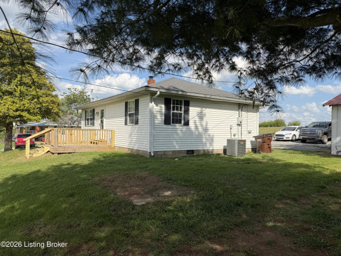 Listing Image 4