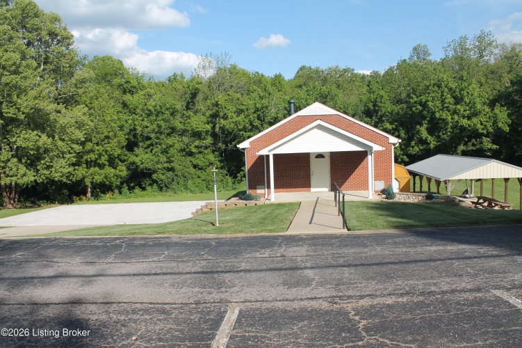Listing Image 4