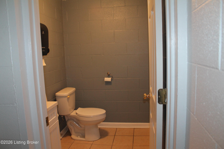 Listing Image 31