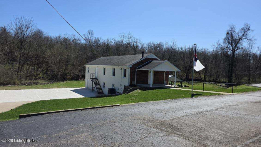 Listing Image 7