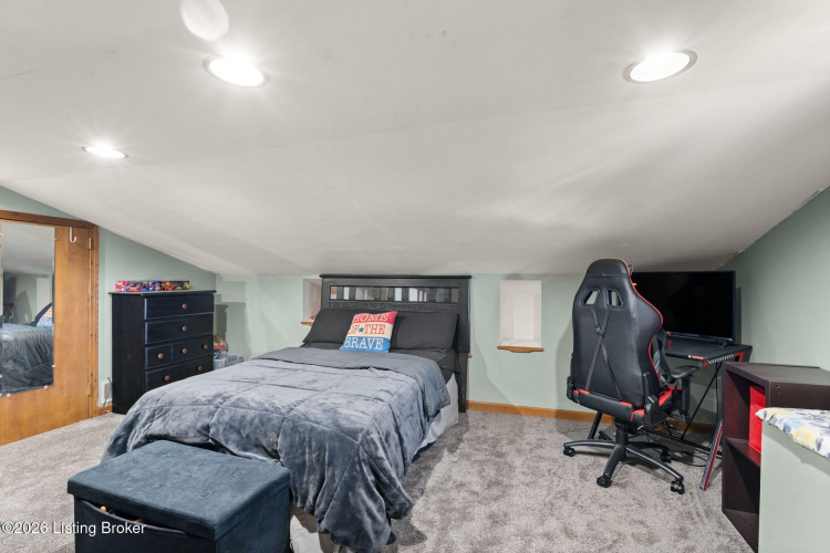 Listing Image 57