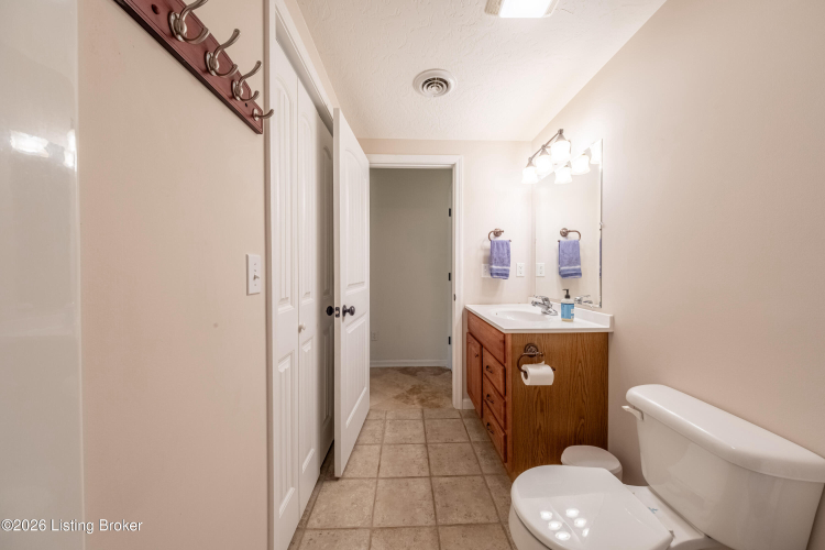 Listing Image 48