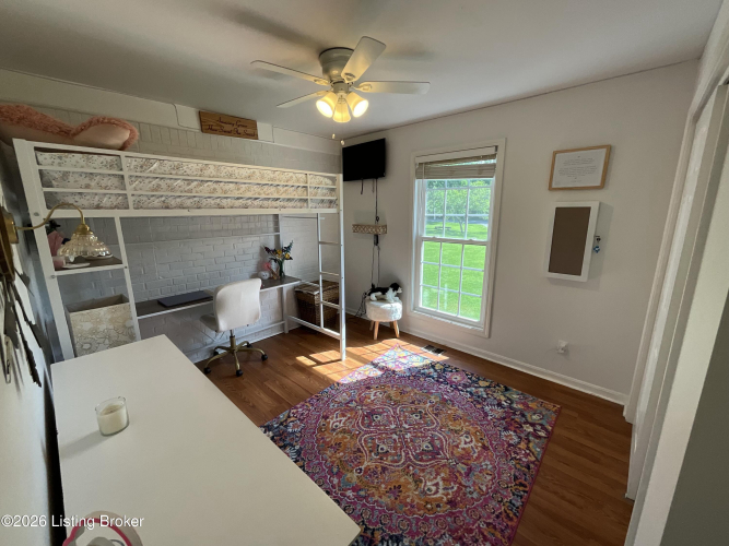Listing Image 32