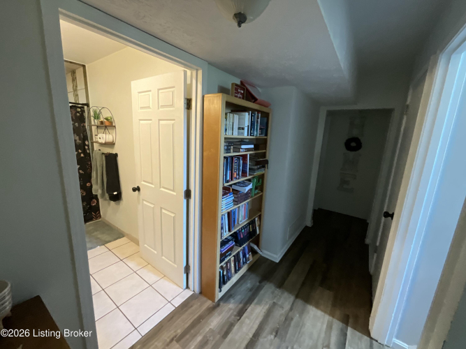 Listing Image 43