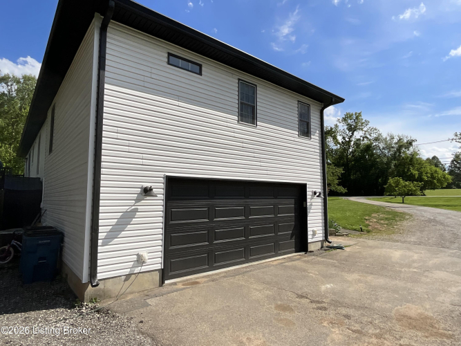 Listing Image 59