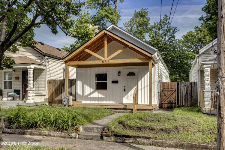 Listing Image 4