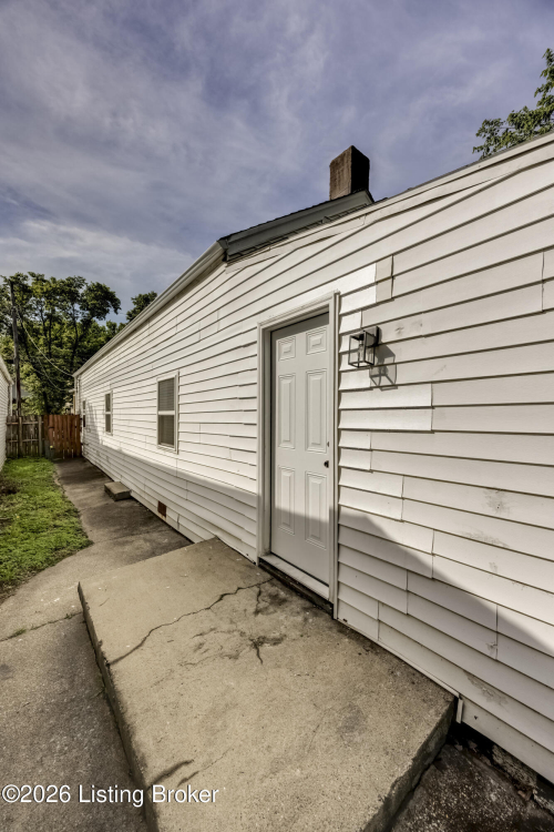 Listing Image 43