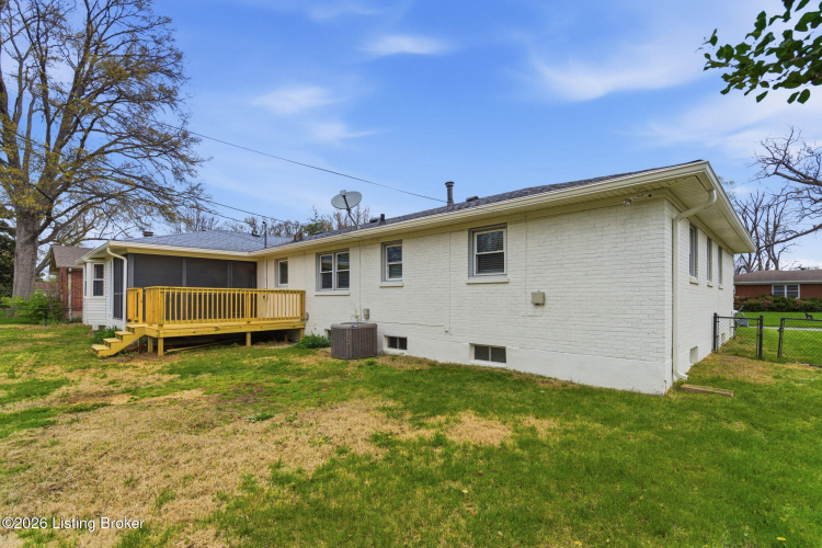 Listing Image 8