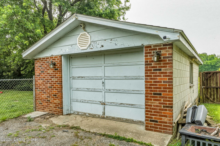 Listing Image 27