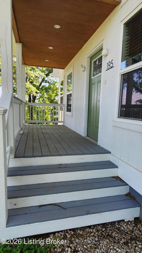 Listing Image 9