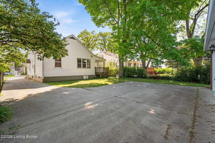Listing Image 41