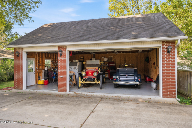 Listing Image 44