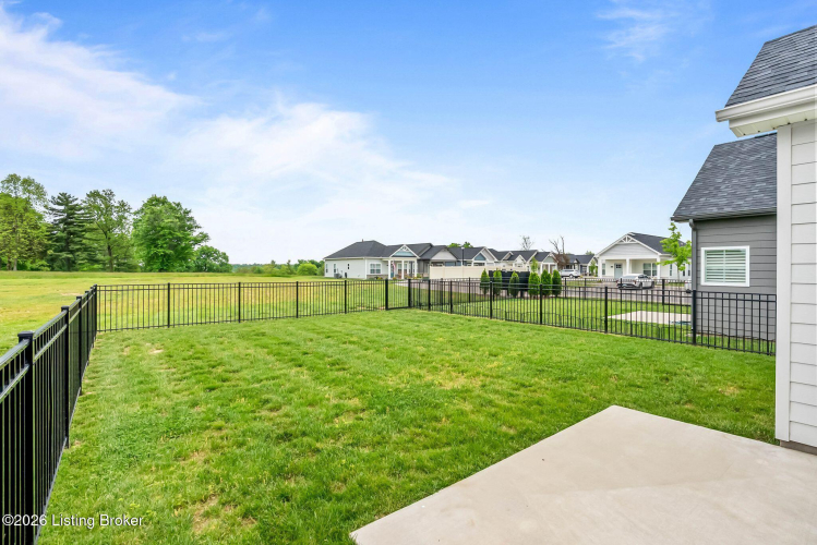 Listing Image 22