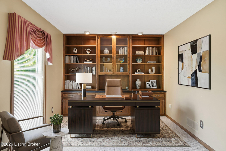 Listing Image 12
