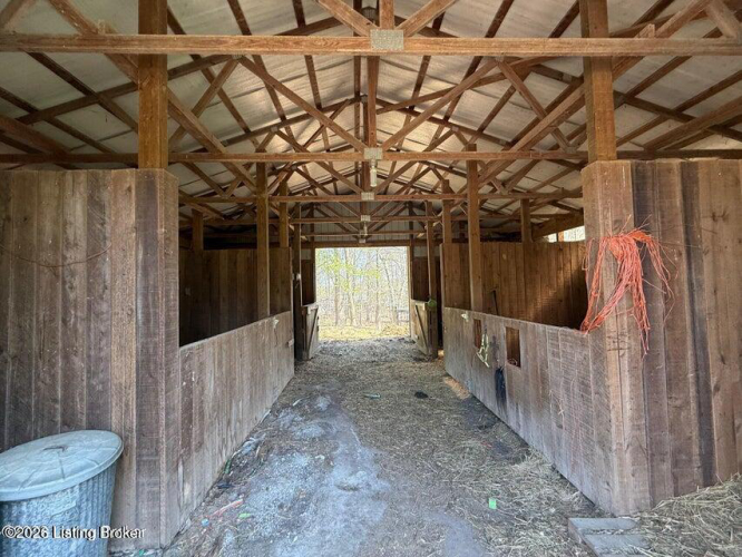Listing Image 71