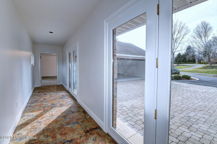 Listing Image 76