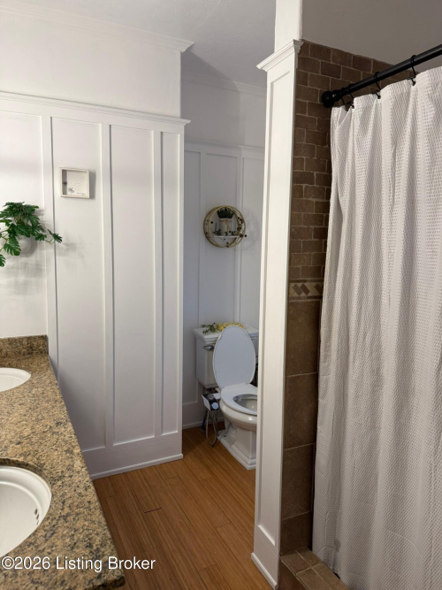 Listing Image 11