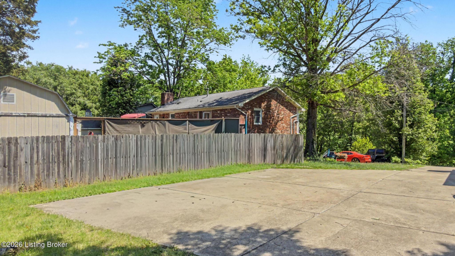 Listing Image 41