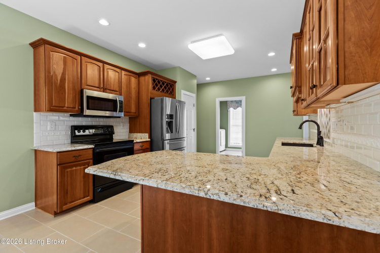 Listing Image 19