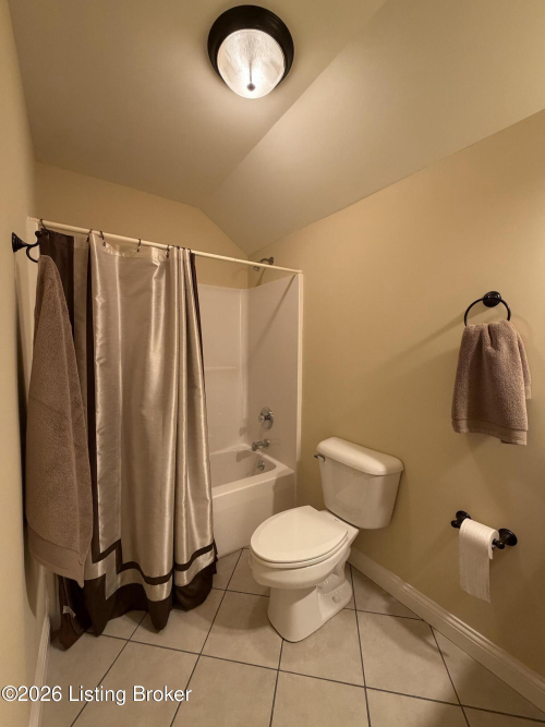 Listing Image 32