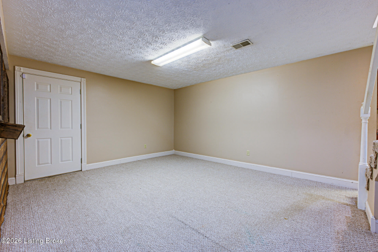 Listing Image 44