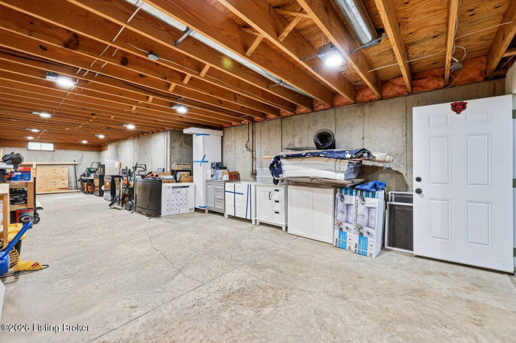 Listing Image 37