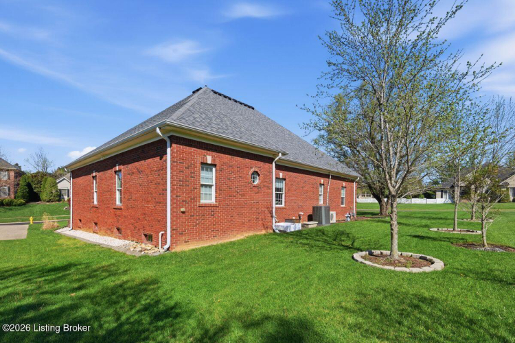 Listing Image 56