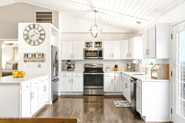 Listing Image 15