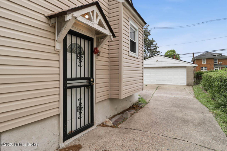 Listing Image 25