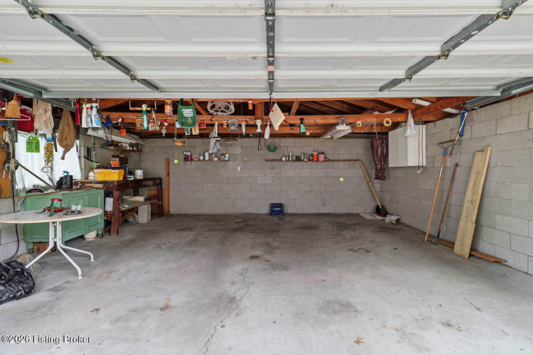 Listing Image 28